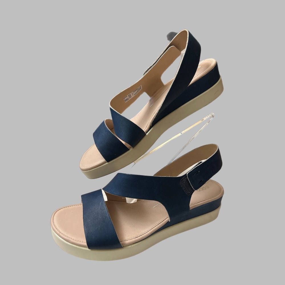 Ecco Danish Designs Women's Navy Strapped Sandals SZ 10 New Comfort 2" Heels